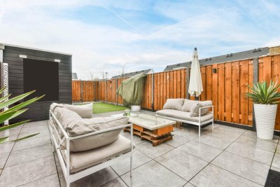 Waarom houtcomposiet dé trend is voor in je nieuwe tuin